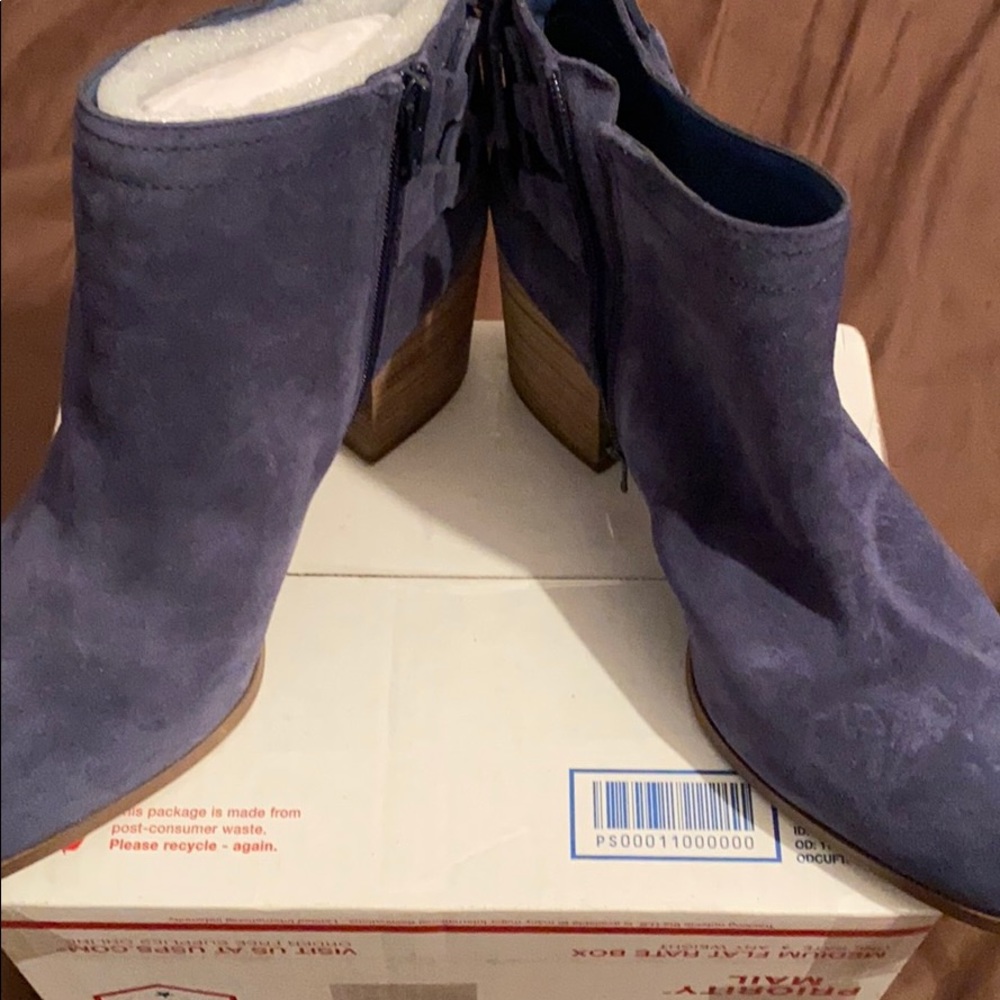 Vince Camuto Booties